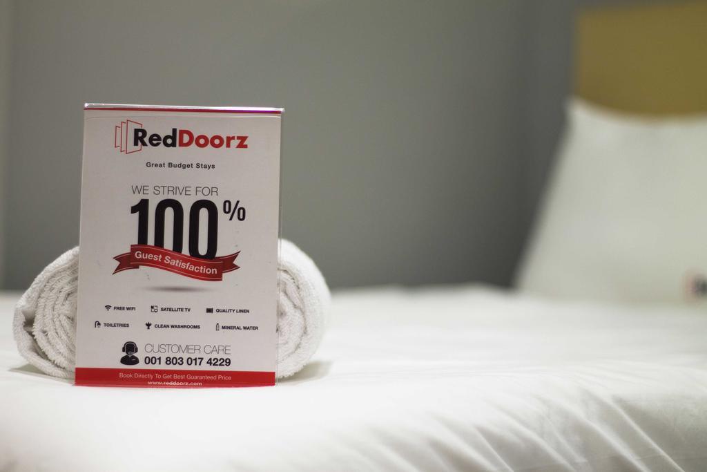 Reddoorz Plus @ Candrawulan Buahbatu บันดุง ภายนอก รูปภาพ